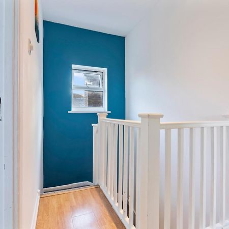 Villa Impeccable 4-Bed House In Brixton Londres Exterior foto