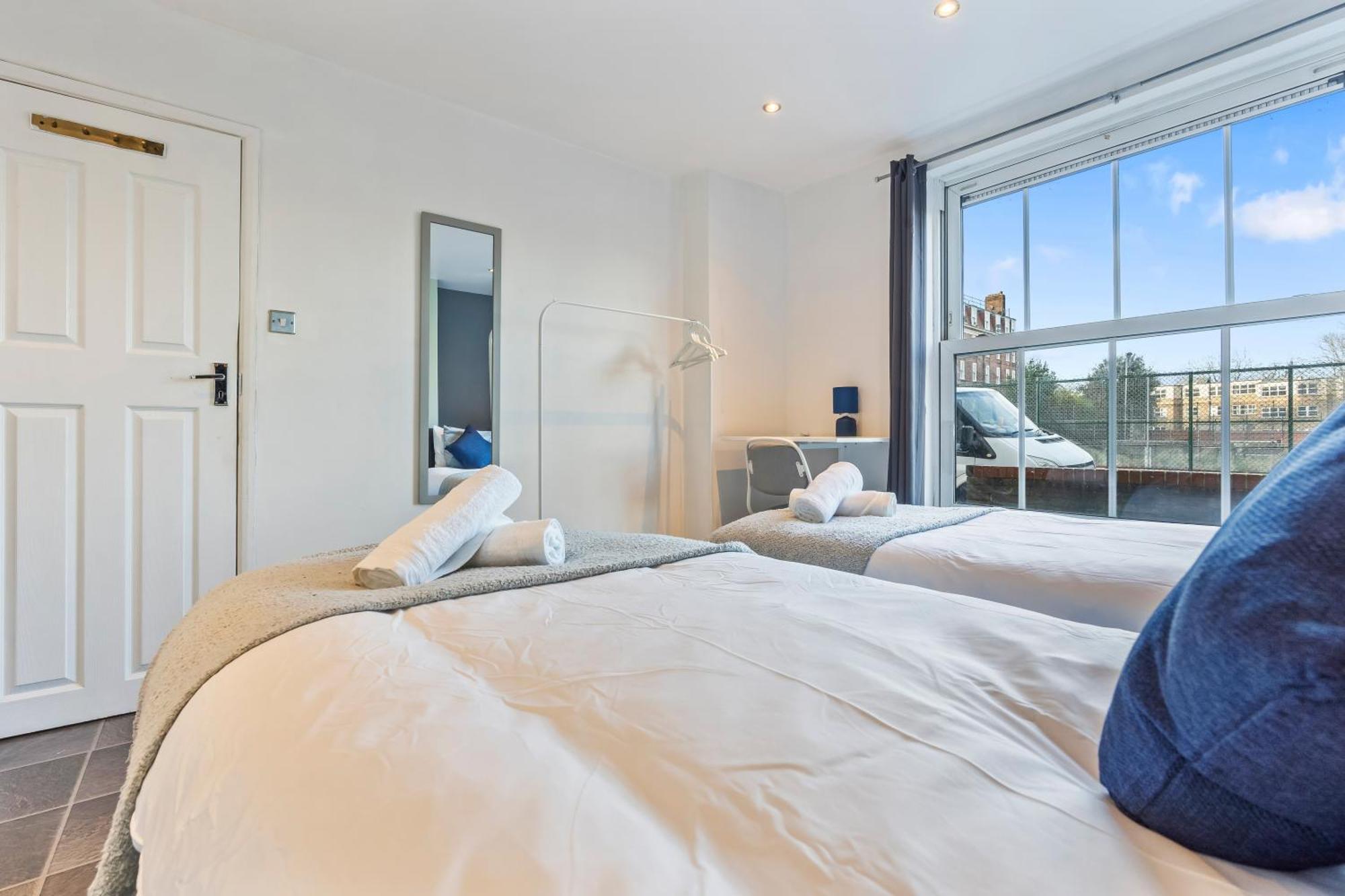 Villa Impeccable 4-Bed House In Brixton Londres Exterior foto